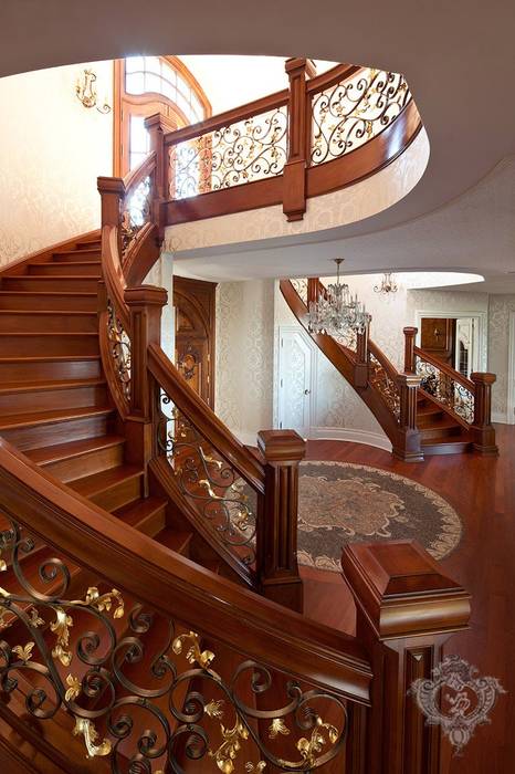 Old World Charm, Kellie Burke Interiors Kellie Burke Interiors Pasillos, vestíbulos y escaleras clásicas