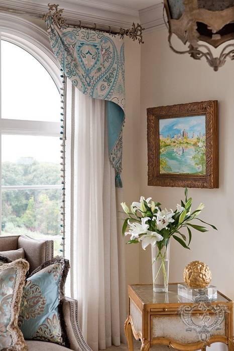 Old World Charm, Kellie Burke Interiors Kellie Burke Interiors Jardines de invierno clásicos