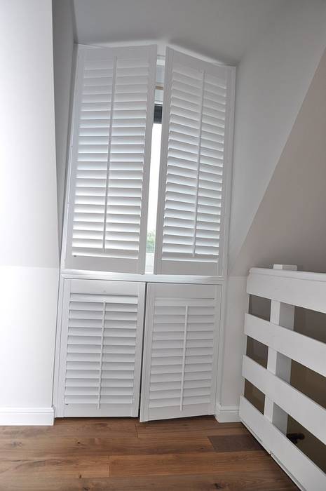 ​Shutters, drewniane okiennice wewnętrzne, Gama Styl Dekoracje Okien Gama Styl Dekoracje Okien Żaluzje Drewno O efekcie drewna shutters,shuttersy,szatersy,okiennice,wewnętrzne,biały,białe,lukarna,dwa w jednym,okno,dachowe