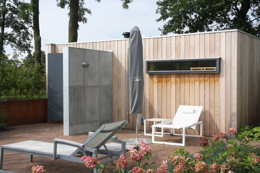 Betonnen buitendouche, ConcreetDesign BV ConcreetDesign BV Industrial style spa Concrete