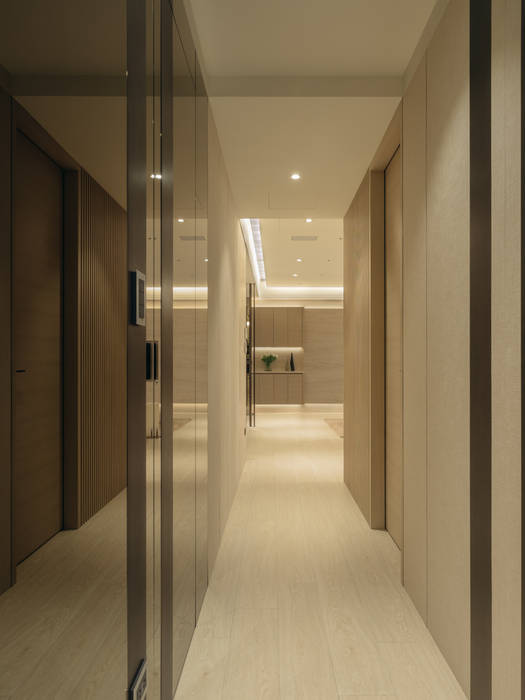 homify Modern corridor, hallway & stairs