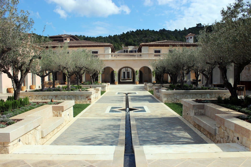 DSA, Architects International Mediterranean style garden