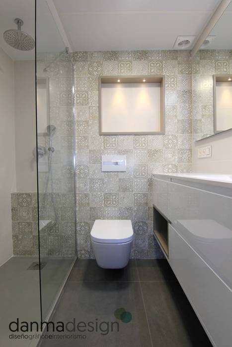 Baño Principal Danma Design Baños de estilo escandinavo Cerámico baño,interiorismo,zaragoza,danma