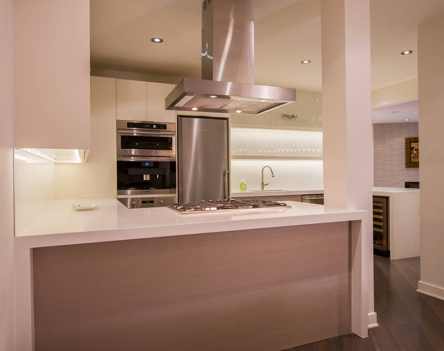 McLean Transitional , FORMA Design Inc. FORMA Design Inc. Cocinas de estilo moderno