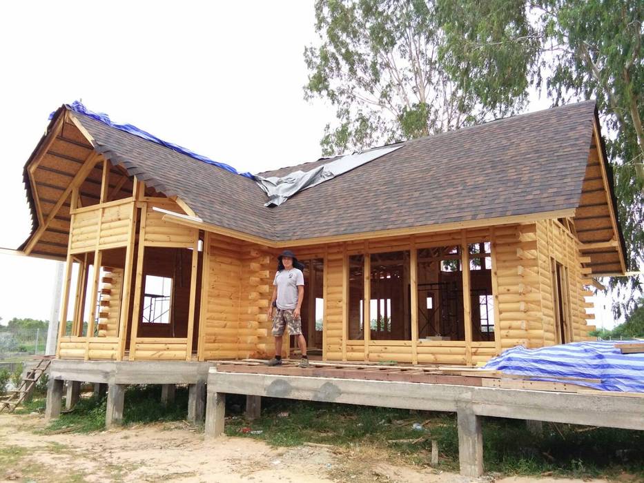 Log Home ติดมอเตอร์เวย์, Sukjai Logcabin Partnership Sukjai Logcabin Partnership บ้านและที่อยู่อาศัย ไม้จริง Multicolored