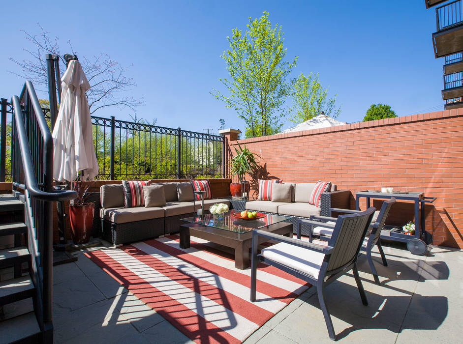 Loft in Arlington , FORMA Design Inc. FORMA Design Inc. Modern balcony, veranda & terrace