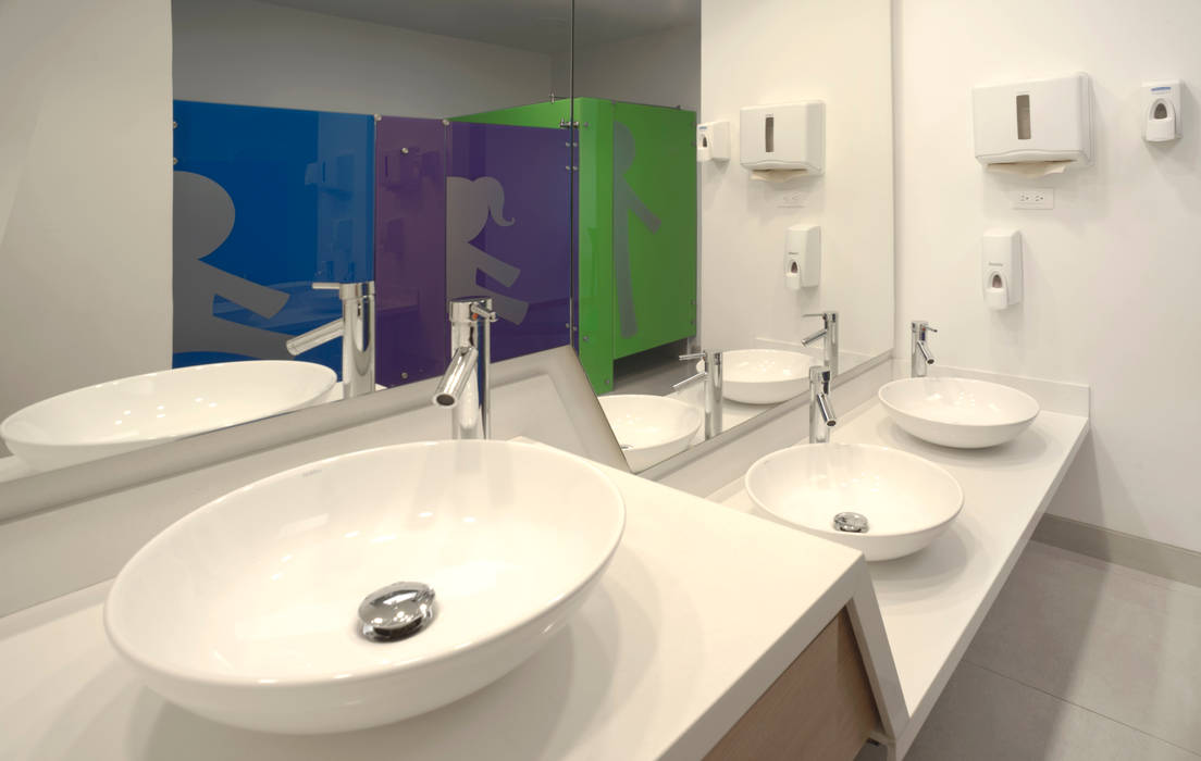LA ACADEMIA JULIO DONÁ, MDV Arquitectura MDV Arquitectura Modern Bathroom Sinks