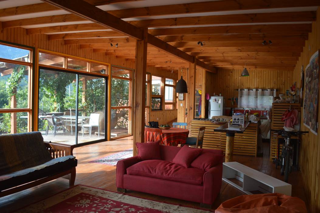 Casa Ecológica en Olmué, Nido Arquitectos Nido Arquitectos Rustic style living room