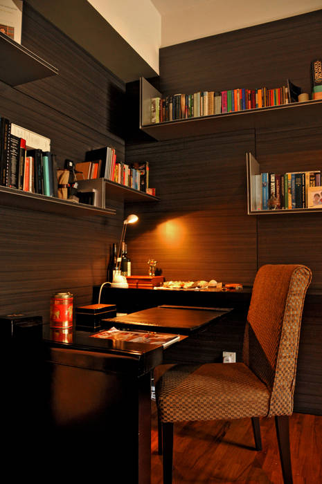 Study Room E&U Ruang Studi/Kantor Gaya Asia Kayu Lapis studyroom,work,homelibrary