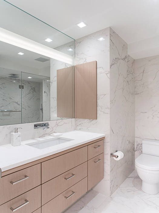 East 69th Street Apartment, NYC, BILLINKOFF ARCHITECTURE PLLC BILLINKOFF ARCHITECTURE PLLC Classic style bathroom