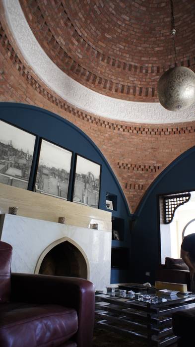 Living room with its brick dome Design Zone غرفة المعيشة طوب dome,fireplace