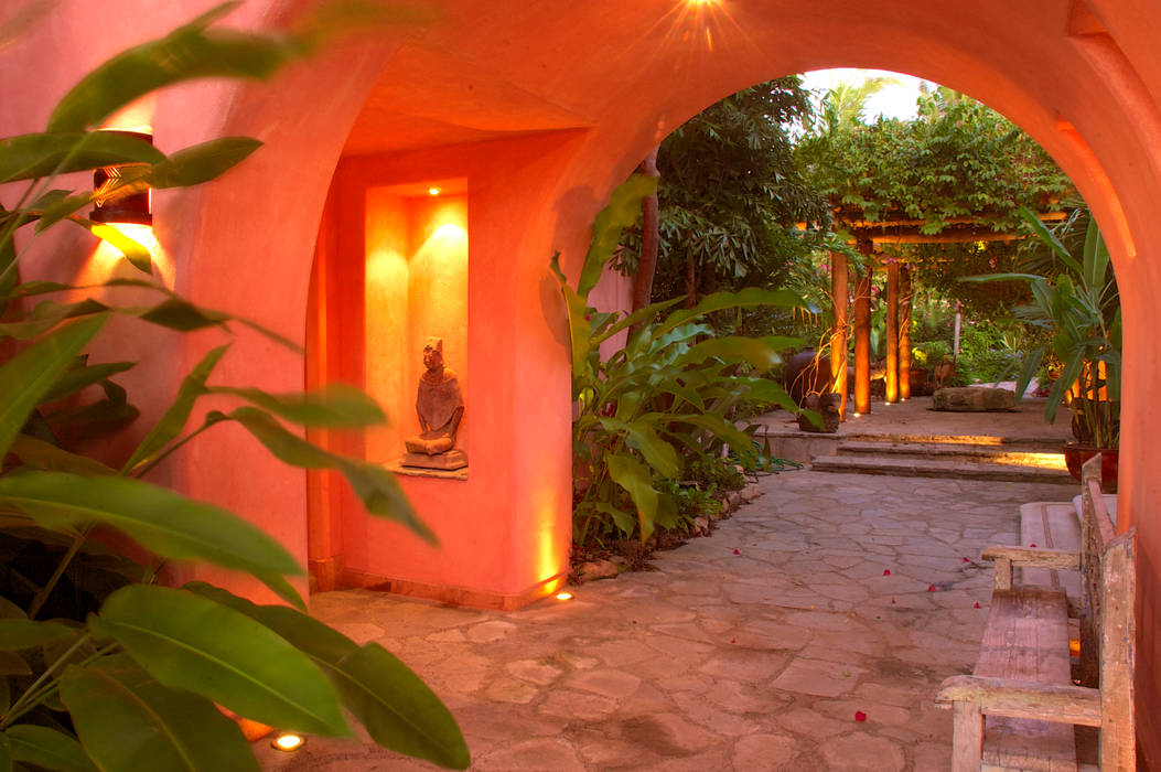 fotógrafo profesional de Arquitectura en México foto de arquitectura Pasillos, vestíbulos y escaleras de estilo tropical Hormigón