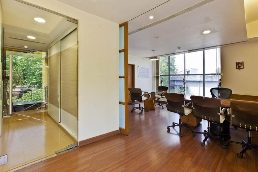 Meeting Room Studio - Architect Rajesh Patel Consultants P. Ltd Commercial spaces Office buildings