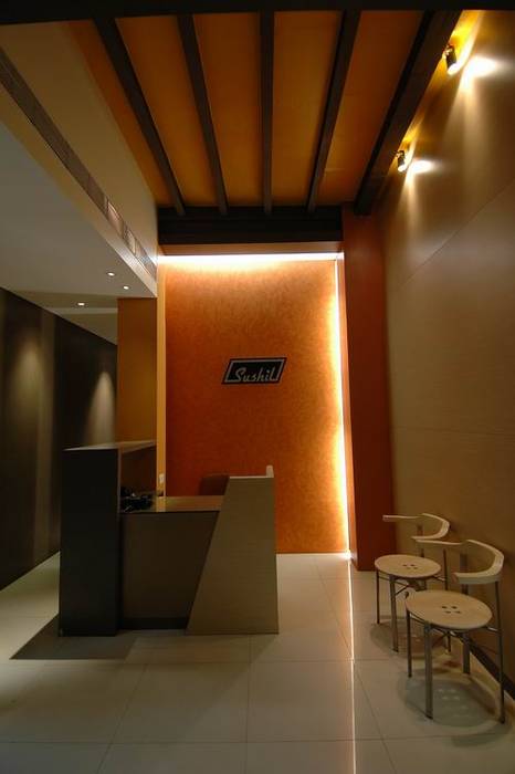 Reception/ Waiting Area Studio - Architect Rajesh Patel Consultants P. Ltd Commercial spaces Commercial Spaces