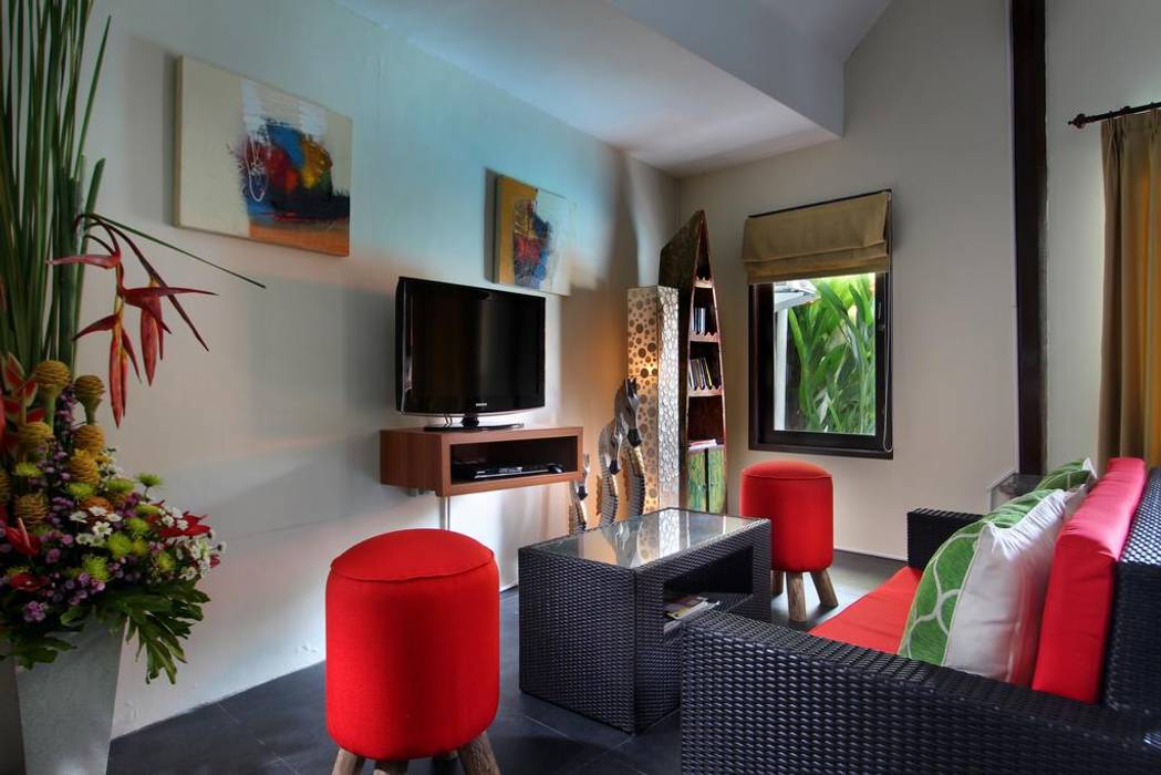 TV Room Credenza Interior Design Ruang Keluarga Gaya Asia Accessories & decoration