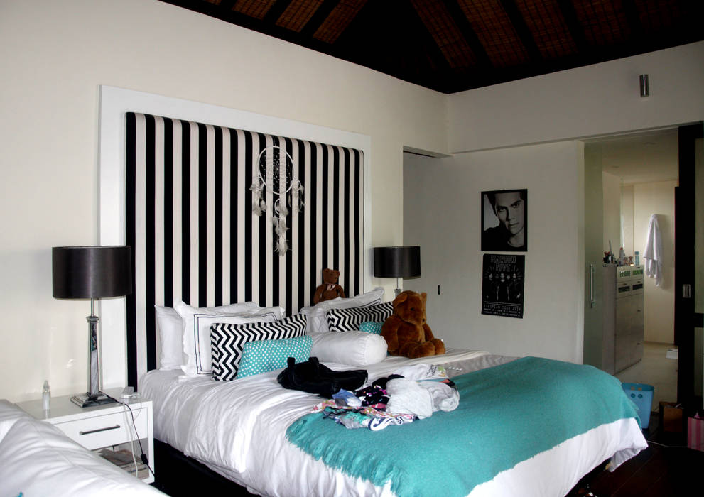 Stripe Headboard Credenza Interior Design Kamar Tidur Gaya Asia Beds & headboards