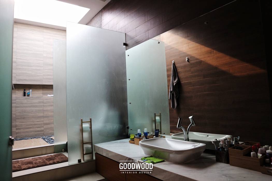 Rumah A+S, The GoodWood Interior Design The GoodWood Interior Design Modern Bathroom