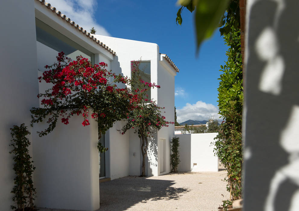 Reforma de Villa en Nueva Andalucía, Marbella., Alejandro Giménez Architects Alejandro Giménez Architects 別墅 水泥