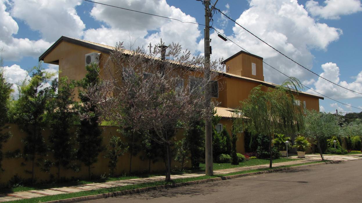 Residência em São Carlos, JMN arquitetura JMN arquitetura Terrace house