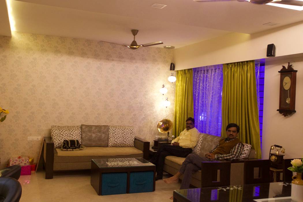 AMIT BLOOMFIELD 3BHK, decorMyPlace decorMyPlace Classic style living room