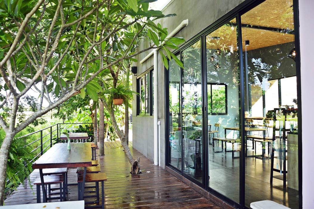 ร้านอาหารกาแฟขนาดเล็ก สไตล์โมเดิร์น Add-con Architect สวนภายใน ตกแต่งภายใน