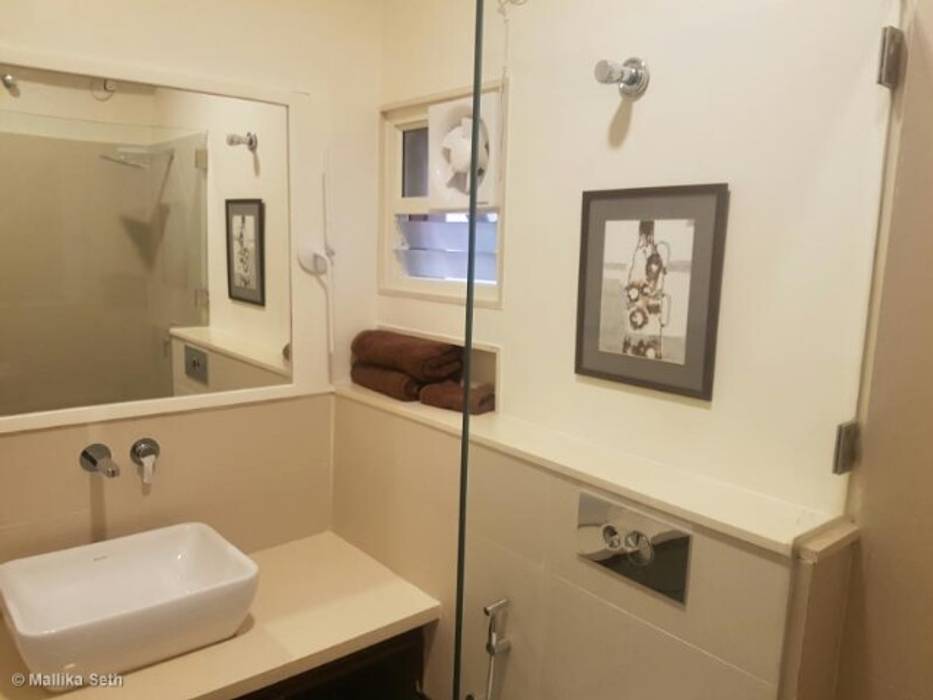 Renovation & Interiors for a Duplex Apartment, Mallika Seth Mallika Seth Modern Bathroom