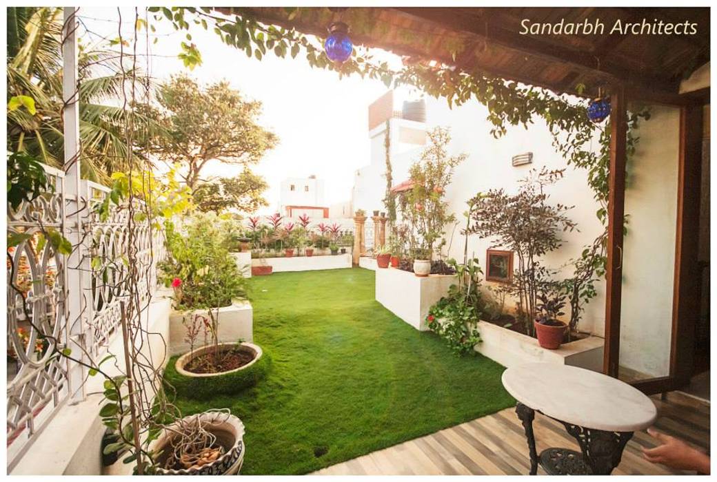 Rahaman's residence, Sandarbh Design Studio Sandarbh Design Studio Eclectic style gardens