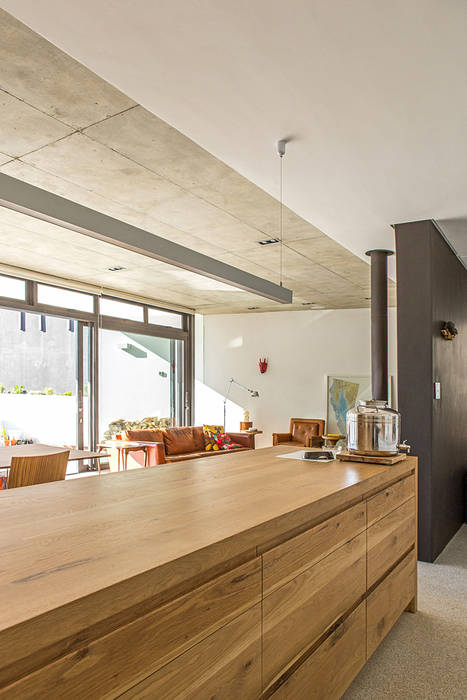 ALTERATION SEA POINT, CAPE TOWN, Grobler Architects Grobler Architects Kitchen