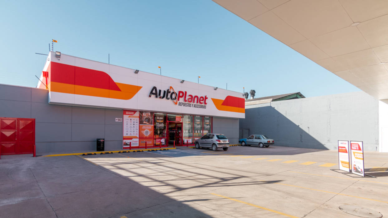 Local Autoplanet San Felipe, Bauer Arquitectos Bauer Arquitectos Espacios comerciales Espacios comerciales