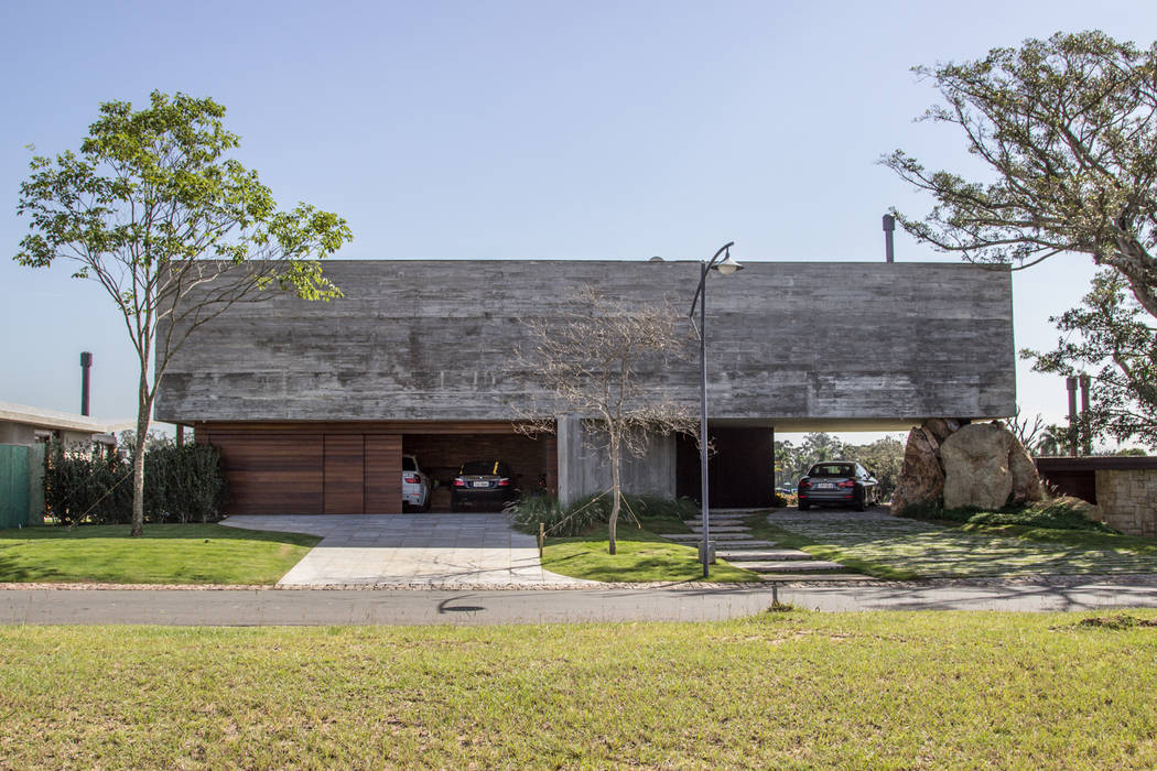 Pergolado e revestimento em aço corten, Belas Artes Estruturas Avançadas Belas Artes Estruturas Avançadas Country house Iron/Steel