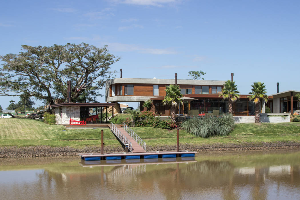 Pergolado e revestimento em aço corten, Belas Artes Estruturas Avançadas Belas Artes Estruturas Avançadas Müstakil ev Demir/Çelik