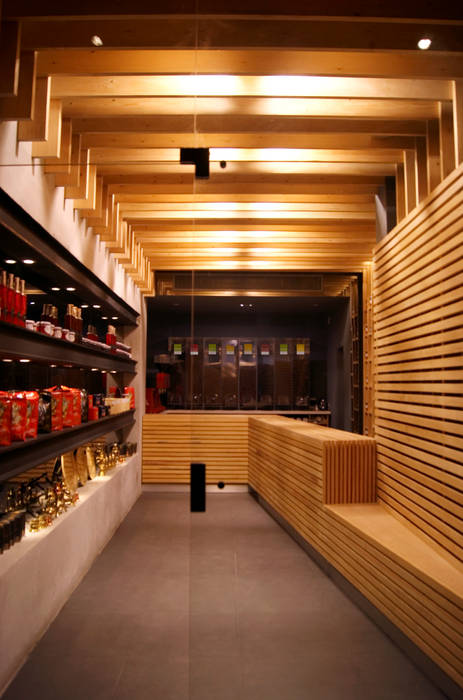 Shop Interior CUBEArchitects Commercial spaces wood panel wall,wood beams,concrete wall,Commercial Spaces