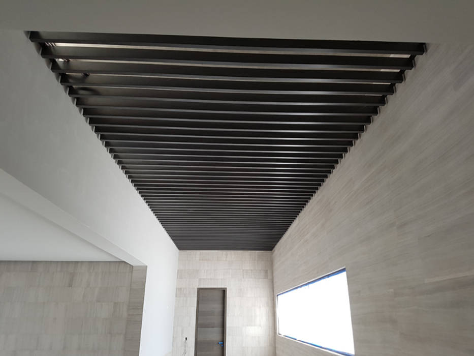 Pergolas , Productos Cristalum Productos Cristalum Modern Corridor, Hallway and Staircase Aluminium/Zinc