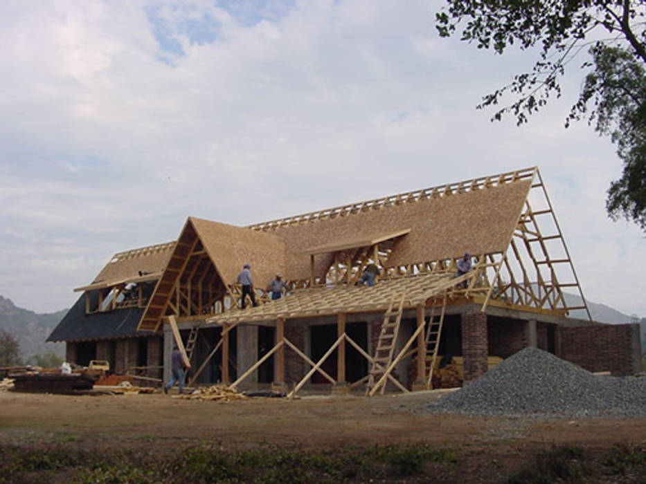 CASA CORREA-LINARES homify Casas de campo Madera Acabado en madera