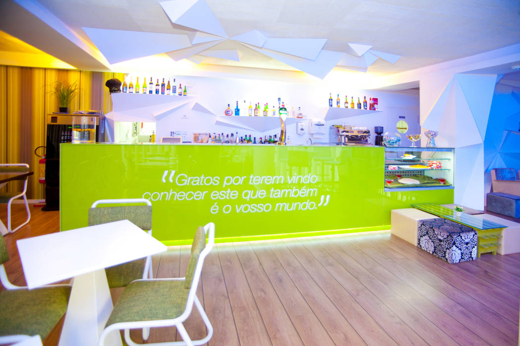 X'is - snack & coffee, comSequência - Arquitectura & Design comSequência - Arquitectura & Design Espaços comerciais Bares e clubes