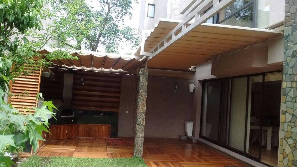 Toldo plegable en CDMX, un cambio radical., Materia Viva S.A. de C.V. Materia Viva S.A. de C.V. モダンな 家