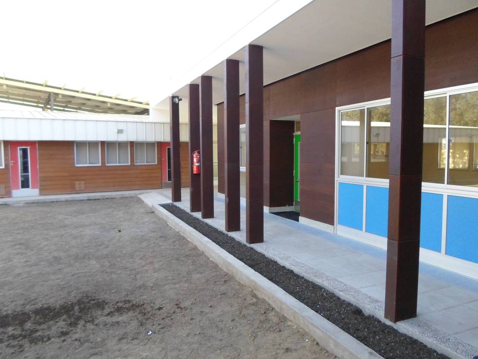 ESCUELA ESPECIAL INTEGRAL "ANGELITOS VERDES II", [ER+] Arquitectura y Construcción [ER+] Arquitectura y Construcción Espacios comerciales Escuelas