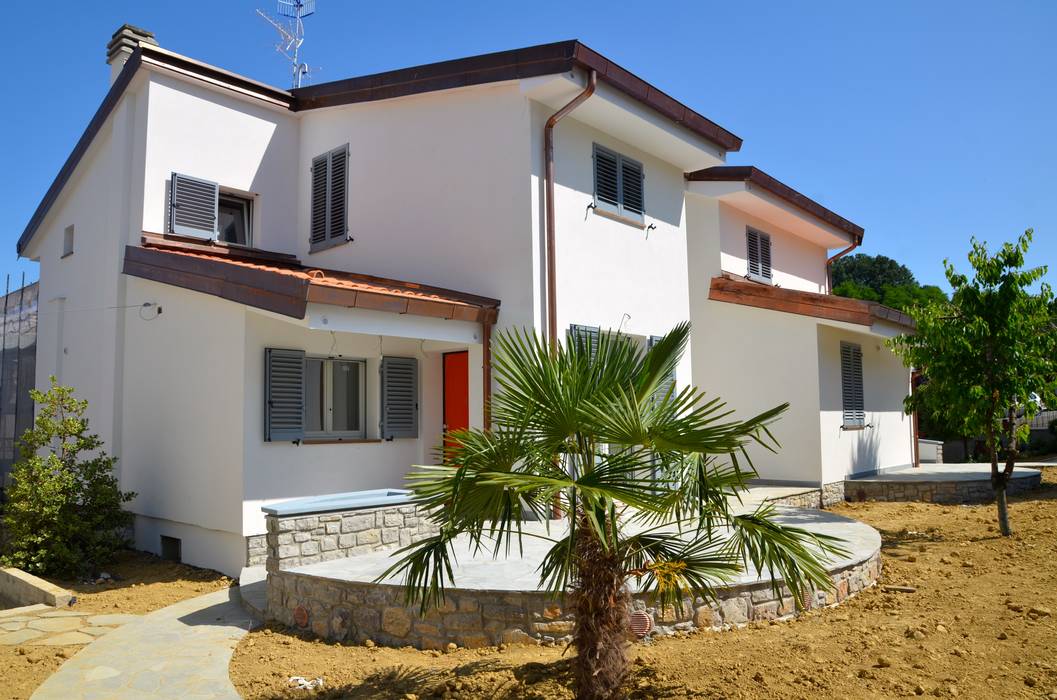 UNA CLASSE "A" NON SOLO ENERGETICA NEL VALDARNO ARETINO, STUDIO MORALDI STUDIO MORALDI Passive house Limestone