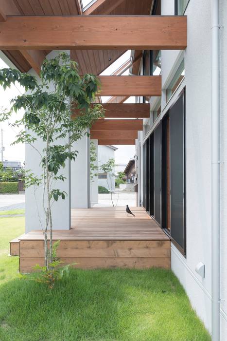 Konan House, ALTS DESIGN OFFICE ALTS DESIGN OFFICE บ่อน้ำในสวน