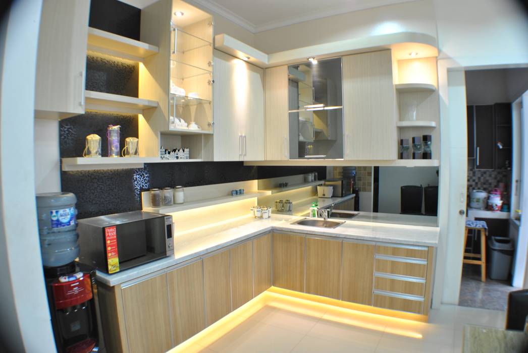 Kitchen Set, Anantawikrama Studio Anantawikrama Studio Dapur Modern Kayu Lapis Cabinets & shelves