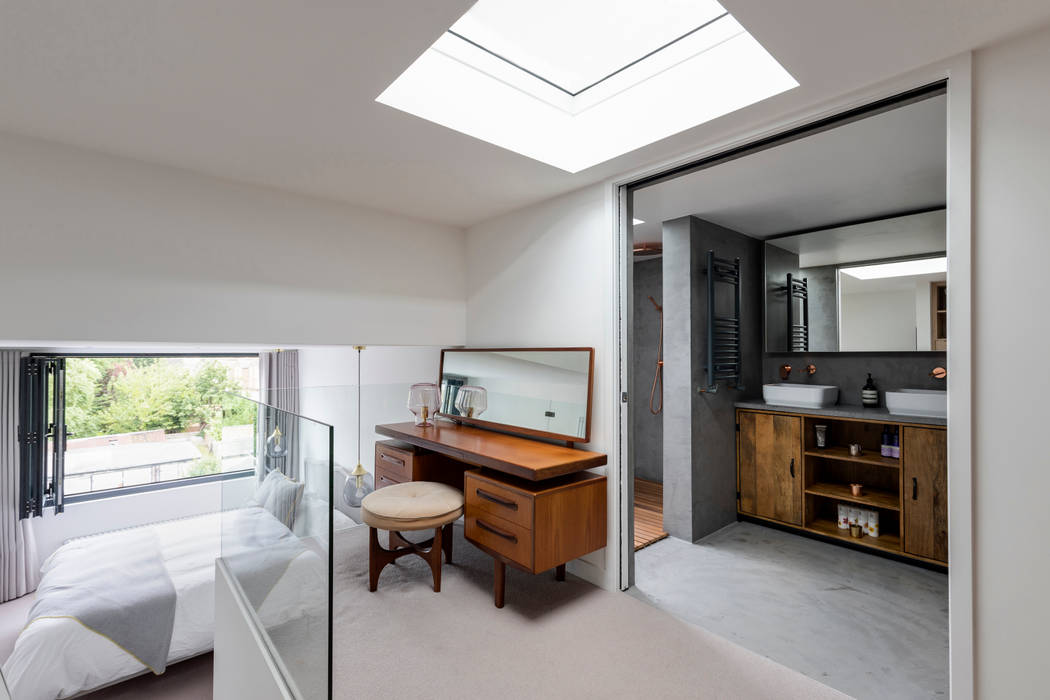 Dulwich Loft Conversation , R+L Architect R+L Architect Modern dressing room