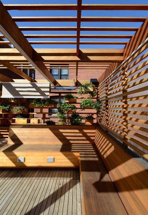 DC Roof Deck, ARCHI-TEXTUAL, PLLC ARCHI-TEXTUAL, PLLC بلكونة أو شرفة