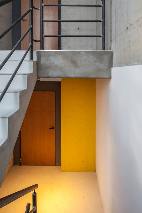 Jacinto Chiclana, Ciudad y Arquitectura Ciudad y Arquitectura Pasillos, vestíbulos y escaleras minimalistas