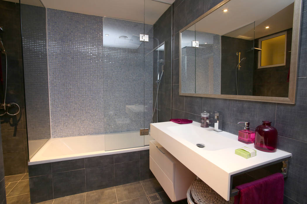 Ayla Oasis Mock Up Apartment, Paradigm Design House Paradigm Design House حمام Sinks