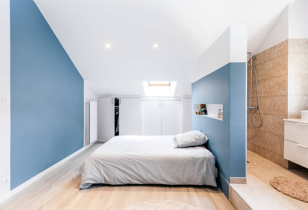 Une longuère mondernisée pour un rendu épuré, MadaM Architecture MadaM Architecture Modern style bedroom