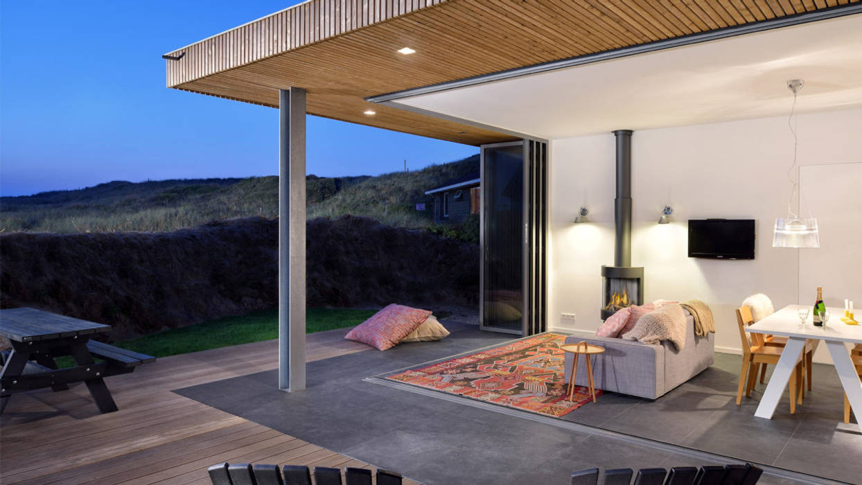 Luxe vakantiehuisje in de duinen van Vlieland, BNLA architecten BNLA architecten Гостиная в стиле минимализм