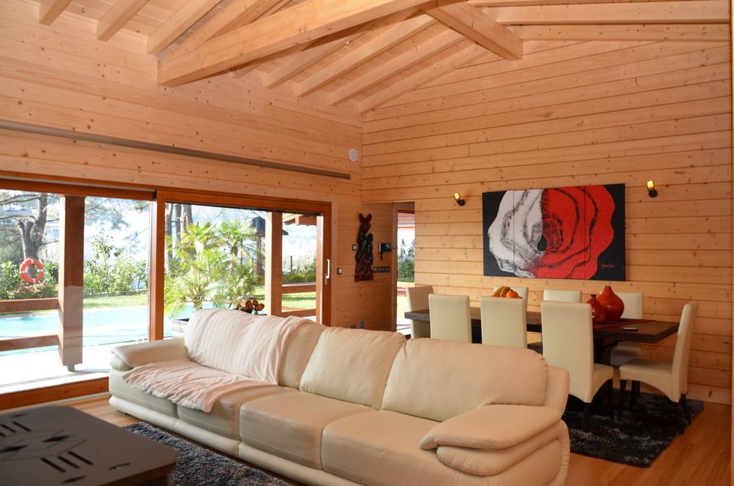 RUSTICASA | Casa unifamiliar | Sta. Maria da Feira, RUSTICASA RUSTICASA Tropical style living room Solid Wood Multicolored