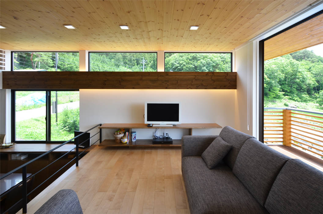 高峰の家, 鎌田建築設計室 鎌田建築設計室 Salon moderne