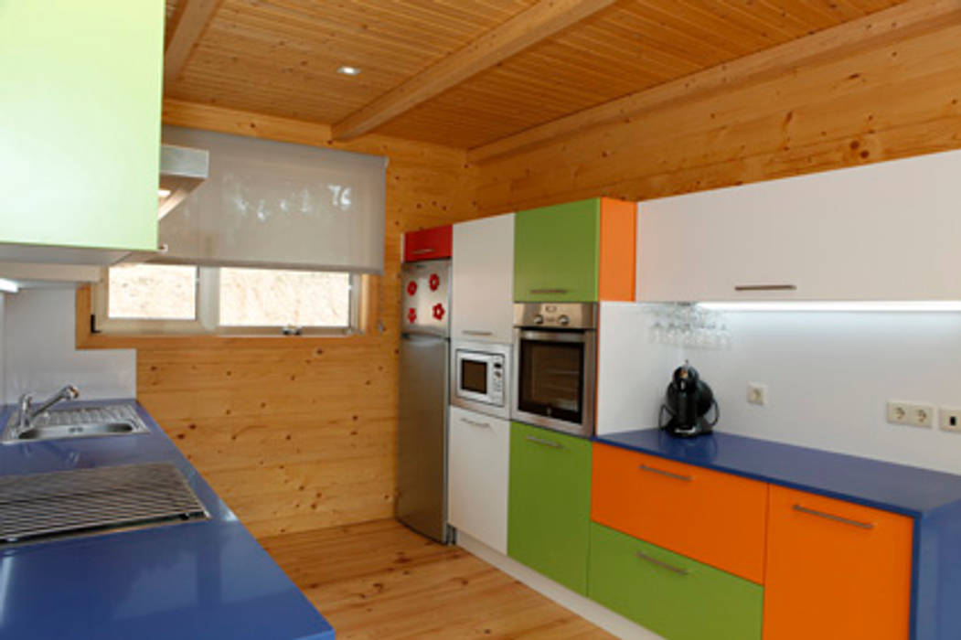 RUSTICASA | Casa unifamiliar | Moncorvo, RUSTICASA RUSTICASA Kitchen units Wood Wood effect