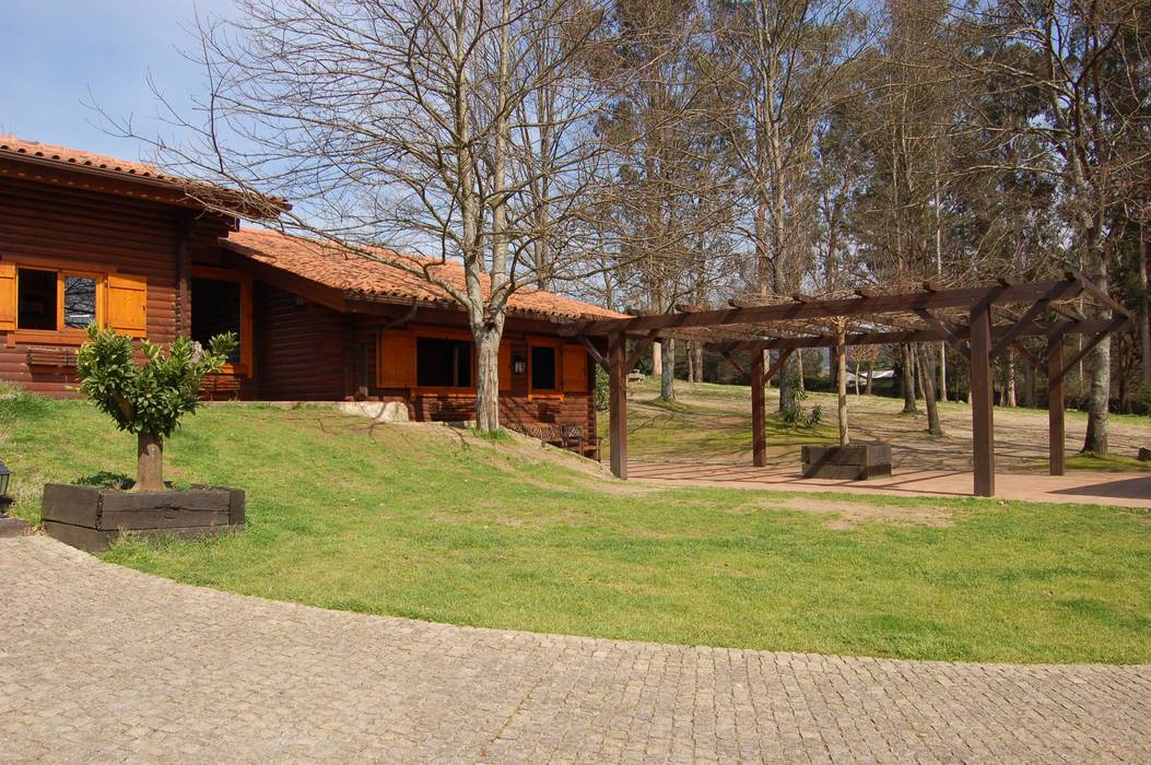 RUSTICASA | Casa rústica | Pontevedra, RUSTICASA RUSTICASA Rumah kayu Parket Multicolored